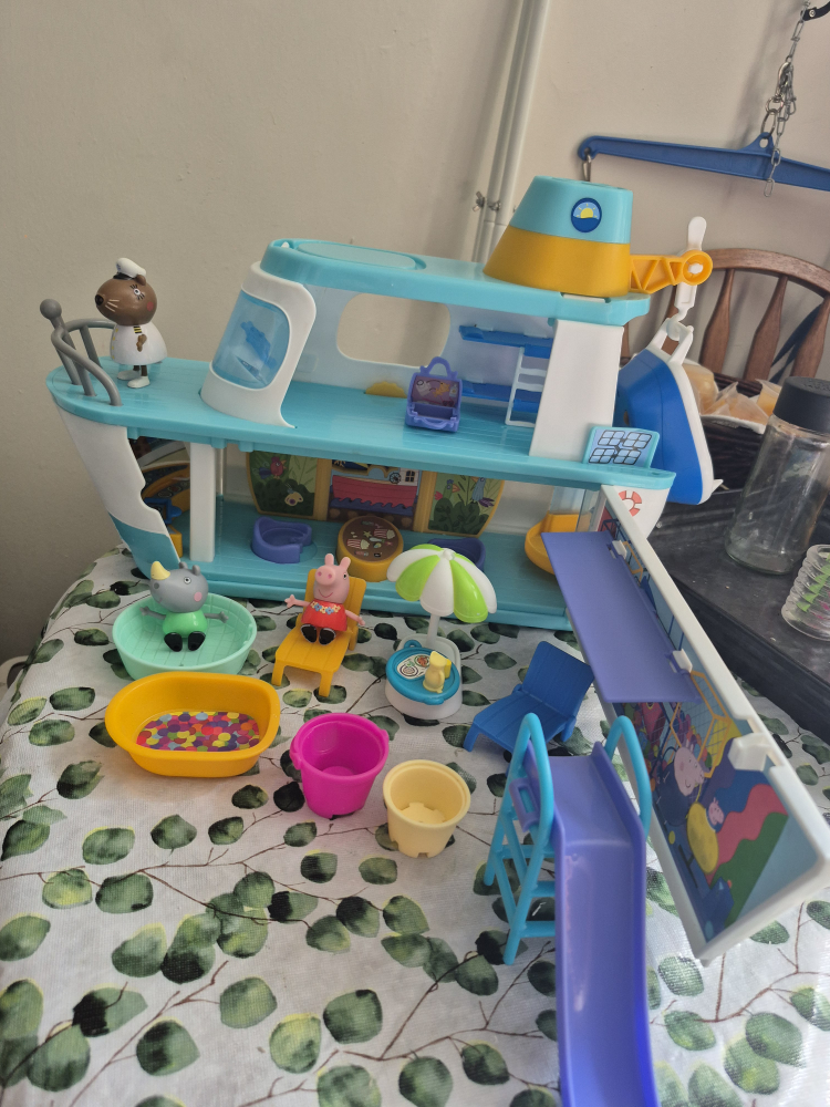 Peppa Pig's Cruise Ship Toy - photo 2