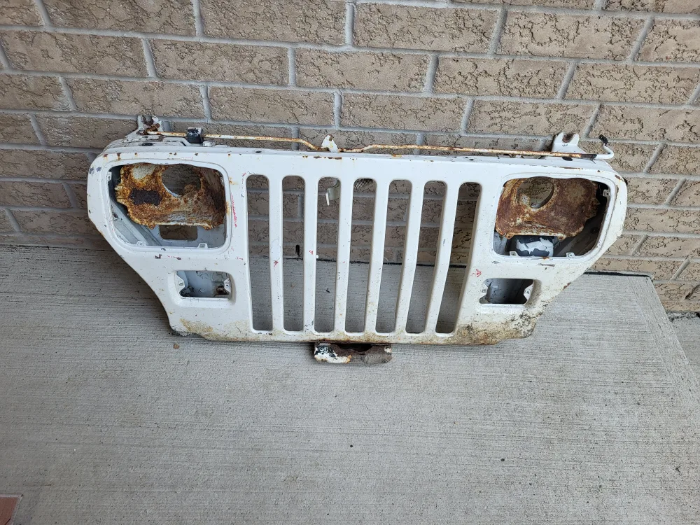 Jeep Wrangler YJ Grill - For Parts/Repair thumbnail
