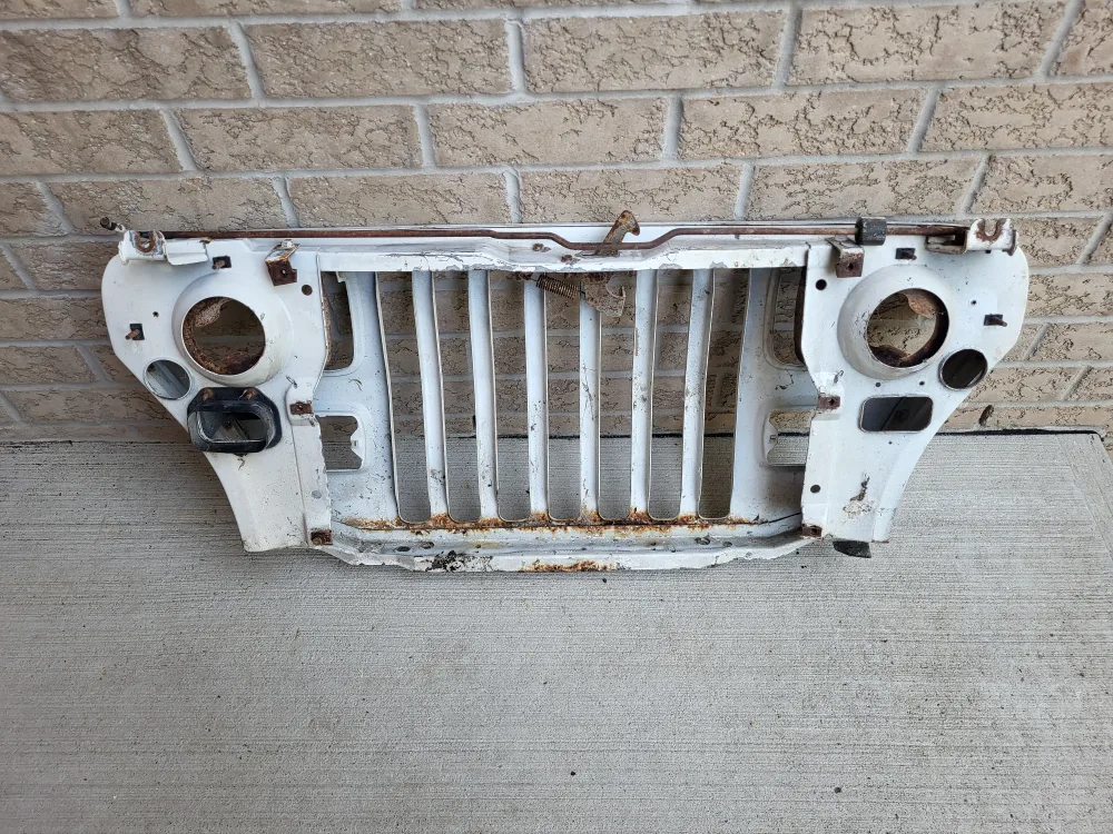 Jeep Wrangler YJ Grill - For Parts/Repair image indicator(5)
