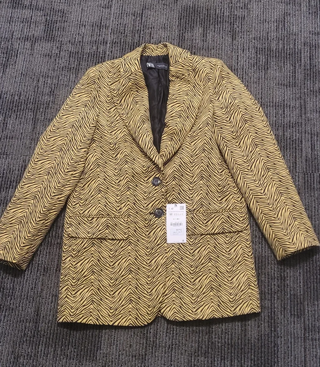 Ladies Jacket (Zara) thumbnail