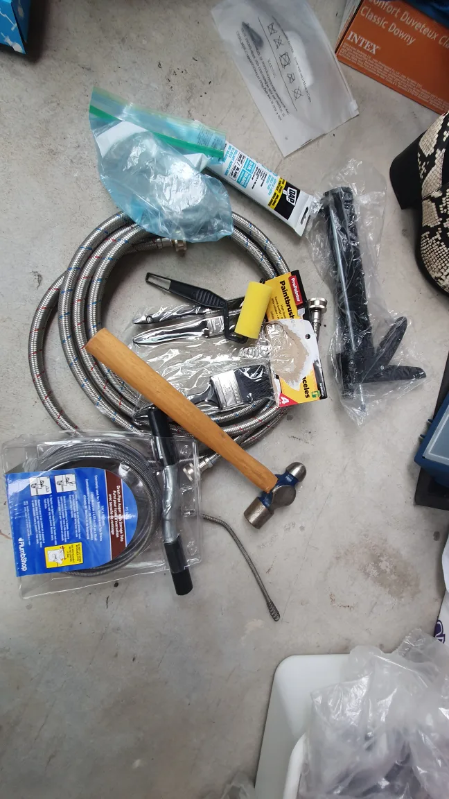 Free tools and repair plumbing supplies image indicator(3)