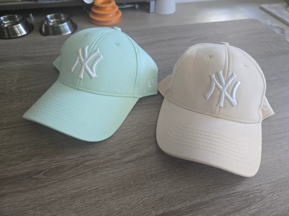 New Era NY Yankees Caps - Mint & Cream thumbnail