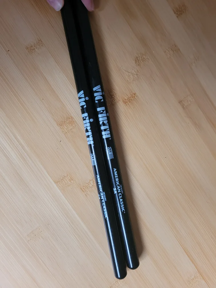 Vic Firth American Classic 5A Drumsticks image indicator(2)