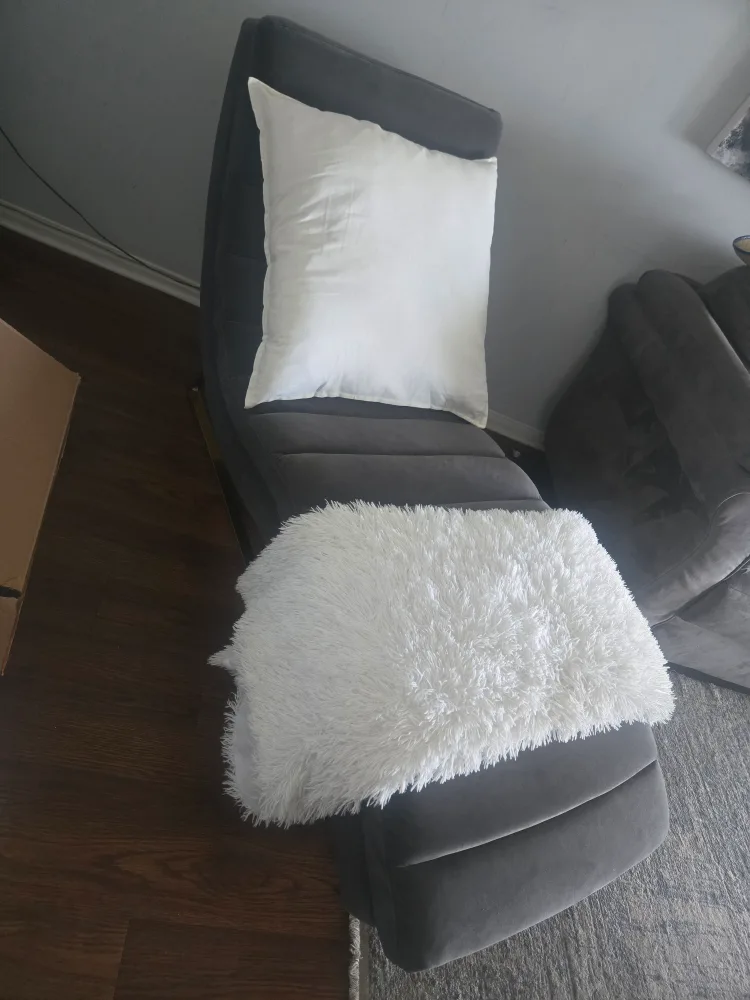 Grey Chaise Lounge Chair thumbnail