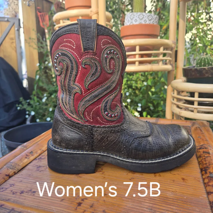ARIAT FatBaby Women's Cowboy Boots - Size 7.5B thumbnail