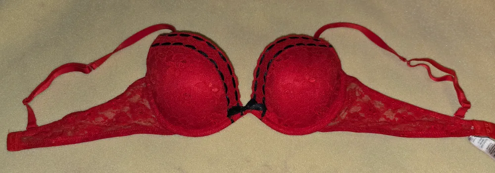 Perfectly Me Red Lace Bra Size 32C thumbnail