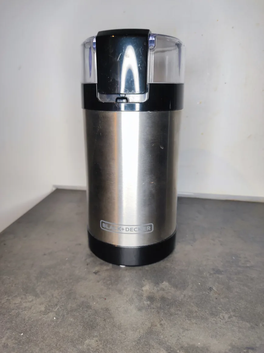 Black+Decker Coffee Grinder - Model CBM10 thumbnail