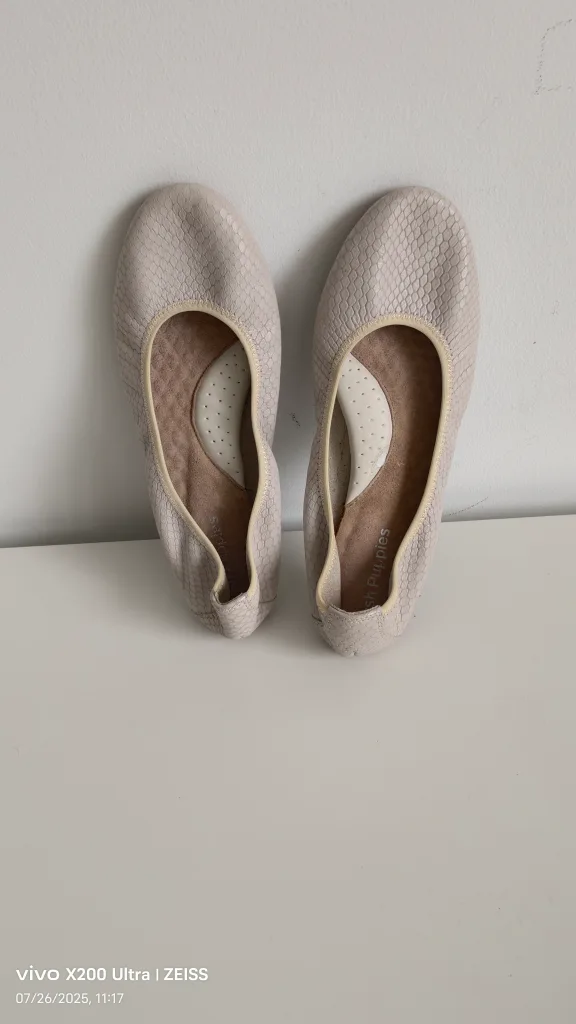 Hush Puppies Ballet Flats thumbnail