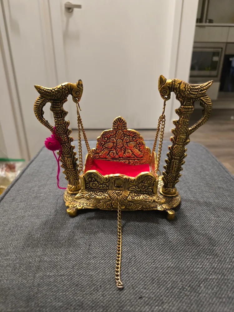 laddu gopal ji jhula thumbnail
