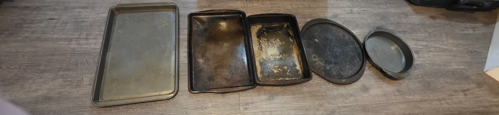 Used Baking Pans - Various Sizes thumbnail