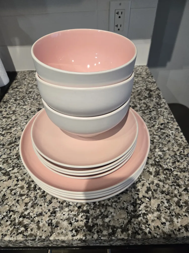 Pink & White Dinnerware Set thumbnail