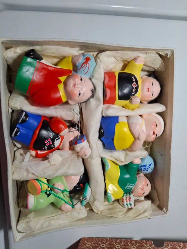 Vintage clay Figurines Set 🇨🇦 thumbnail