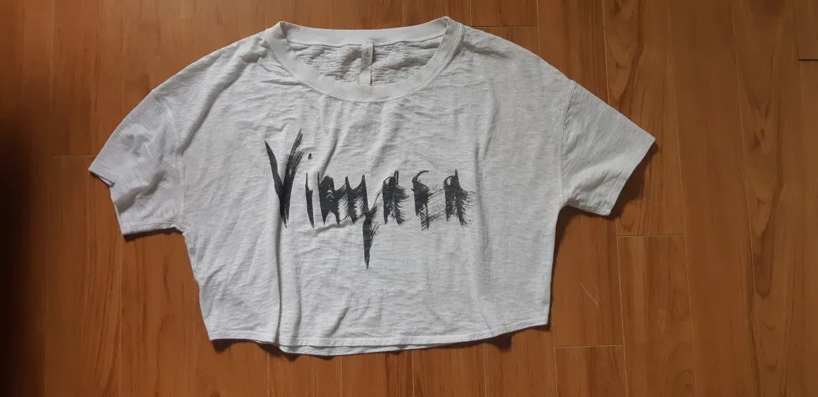 Lululemon Athletica Crop Top - Size 8 image indicator(3)