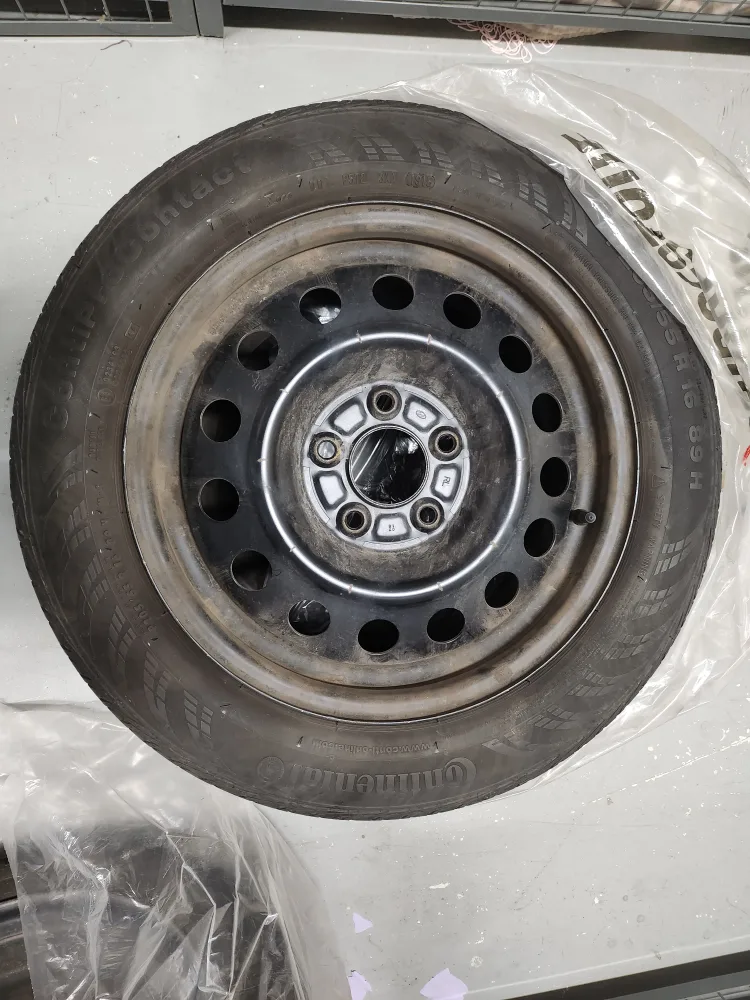 Continental P205/65 R16 Tires - Set of 4 image indicator(4)