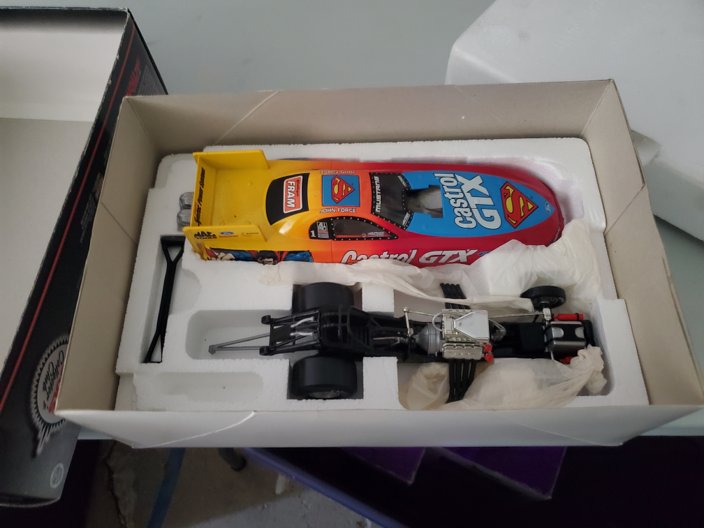 Mac Tools Collector's Club 1:24 Scale Funny Car - photo 2