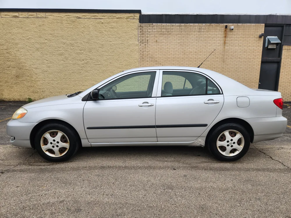 2006 Toyota Corolla CE thumbnail