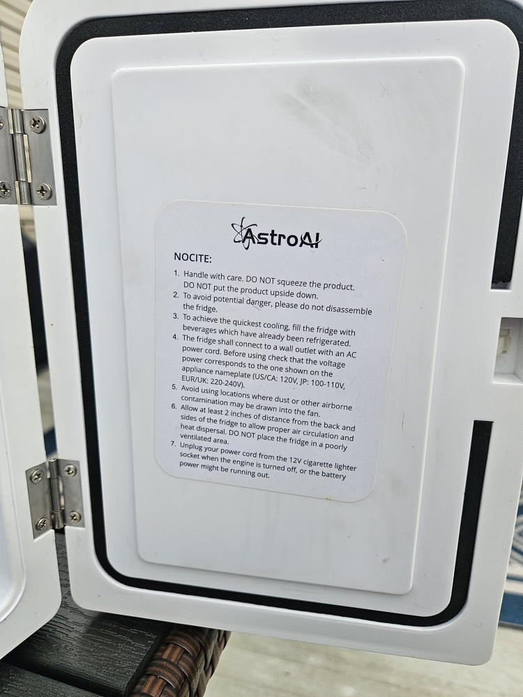 AstroAI Mini Fridge - Black - photo 5