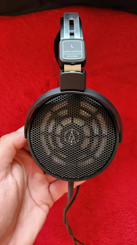 Audio-Technica ATH-R30x Professional Headphones image indicator(3)