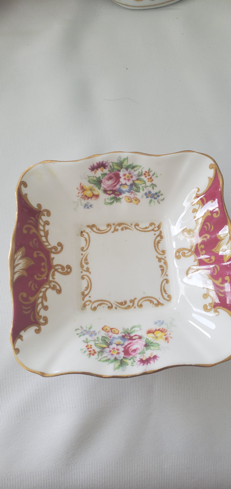 Royal Albert Canterbury Dish - photo 2