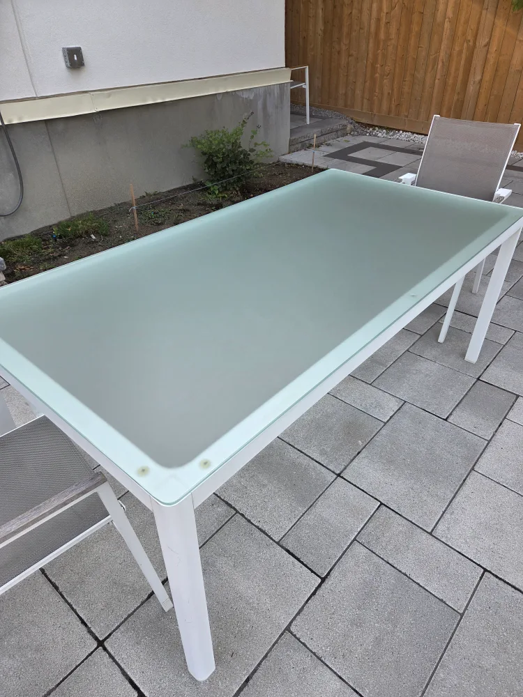 EQ3 Cape Outdoor Patio Table and 2 Chairs Set image indicator(3)