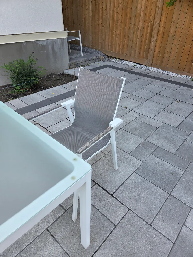 EQ3 Cape Outdoor Patio Table and 2 Chairs Set image indicator(5)