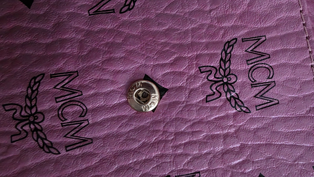 MCM Pink Leather Clutch with Box - photo 4