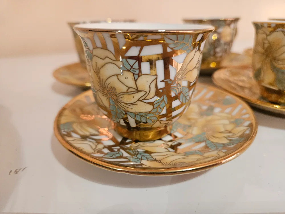 Vintage Coffee Cups & Saucers Set (6) thumbnail