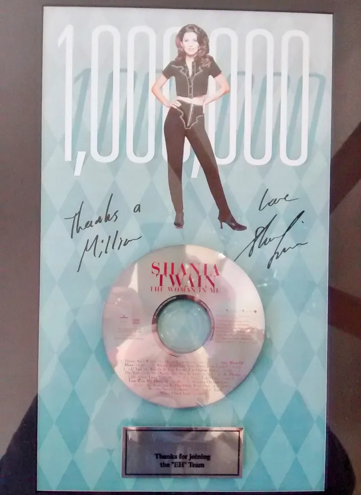 Shania Twain Woman In Me CD Framed 1,000,000 Sales Award thumbnail