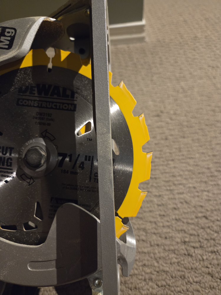 DeWalt Heavy Duty Circular Saw 7 1/4 inch(DW368) - photo 2