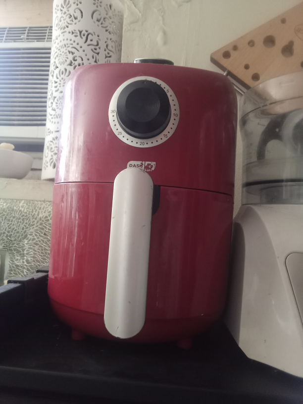 Red Dash Air Fryer