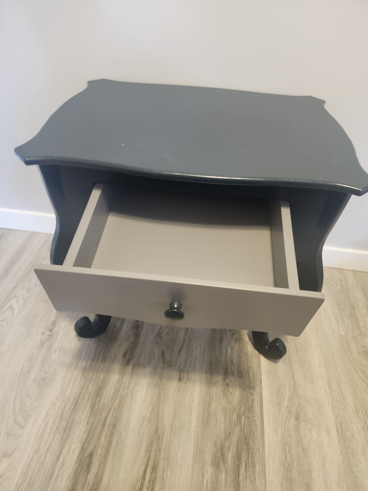 Accent Table - photo 3