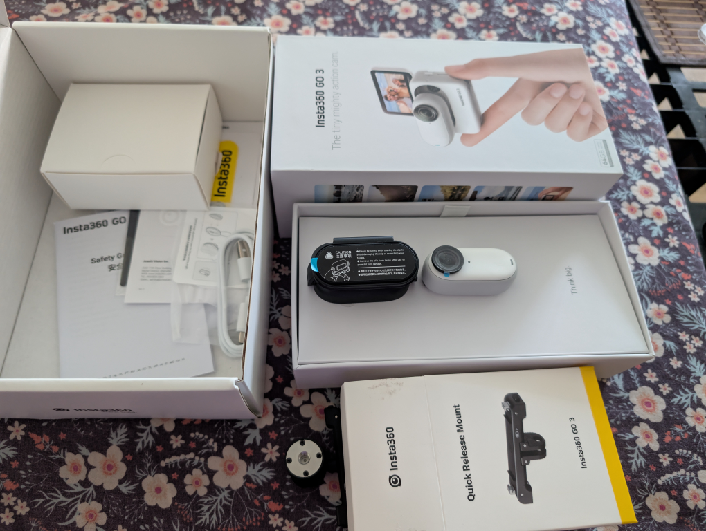 Insta360 GO 3 Action Camera - Like New! - photo 2