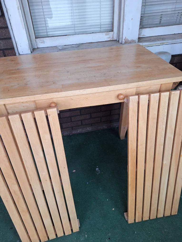 faux chopping block table image indicator(3)