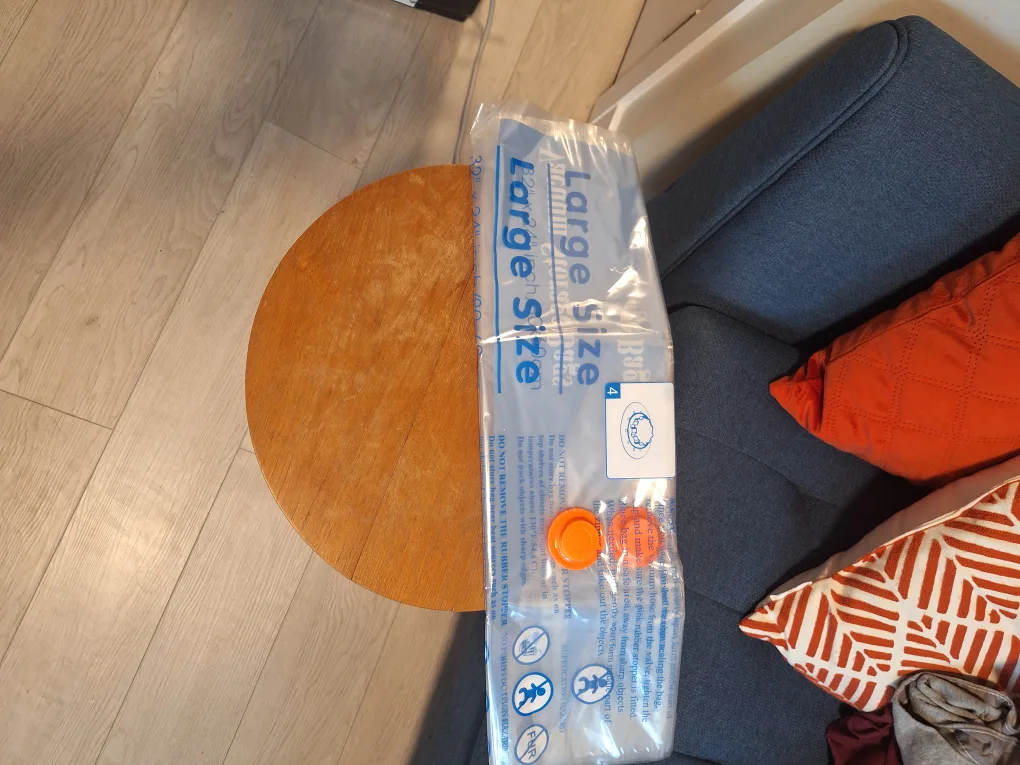 Vacuum Storage Bags - Large Size (32" x 24") image indicator(3)