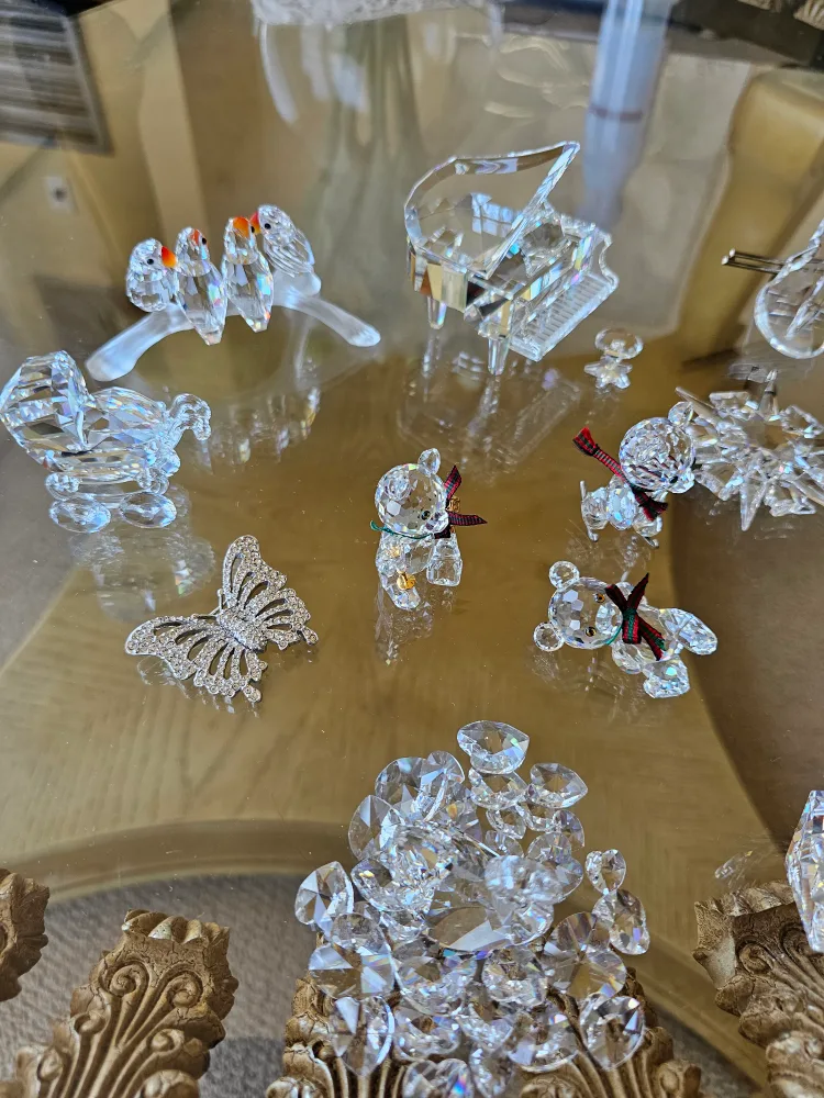 Swarovski Crystal Figurines Collection image indicator(4)