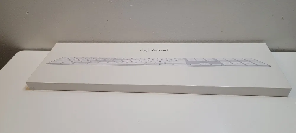 New Apple Magic Keyboard with Numeric Keypad thumbnail