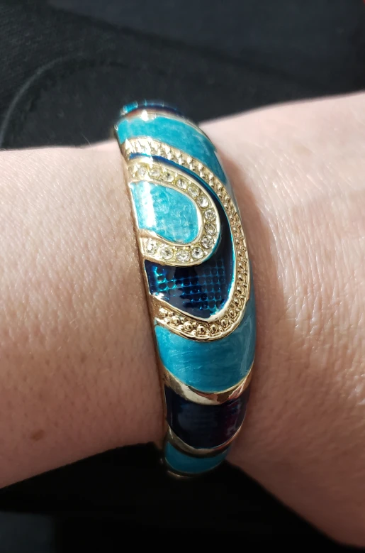 🇨🇦new Bangle Bracelet - Blue & Gold Tone