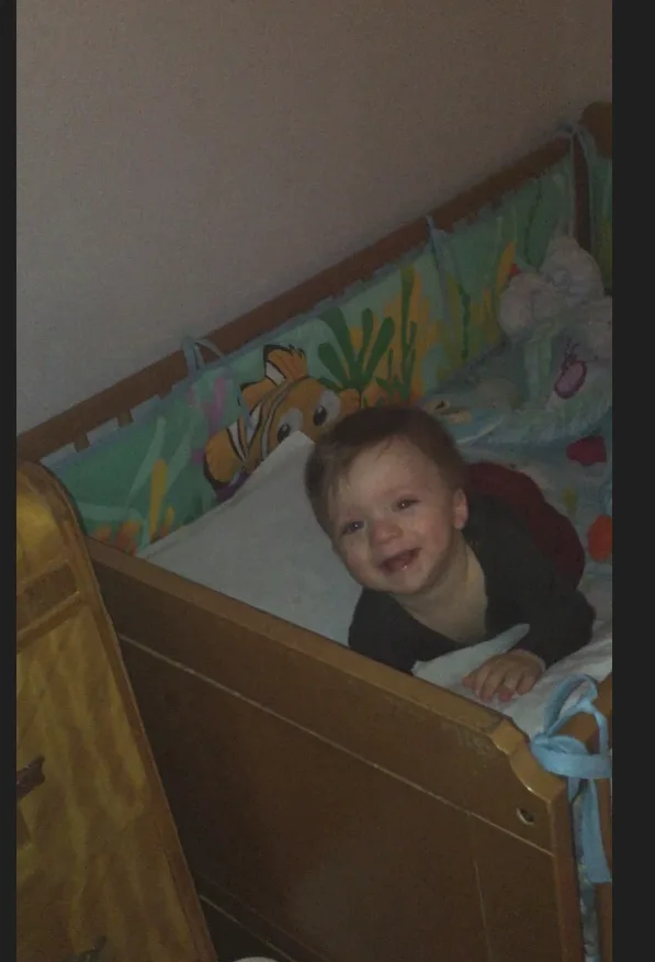 🇨🇦🍀Ikea Leksvik Crib with Bedding thumbnail