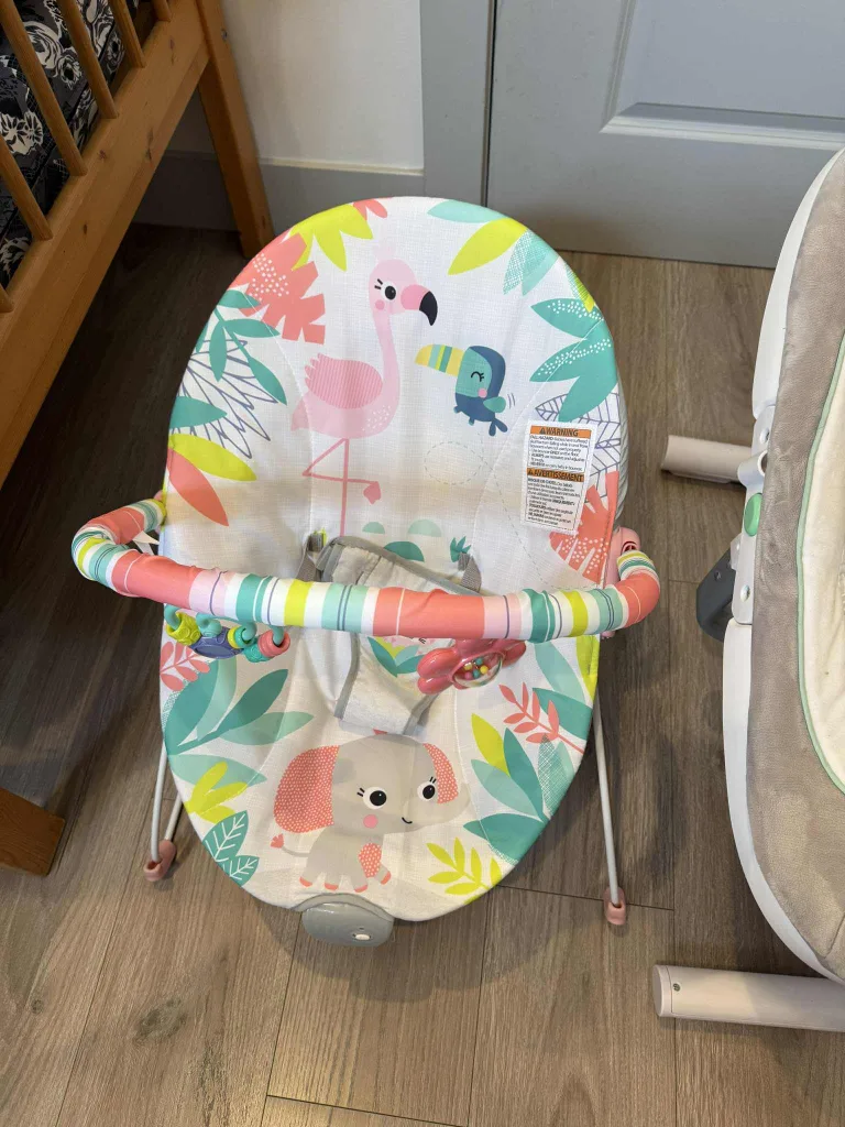 Baby Vibrating Seat with Tropical Print thumbnail