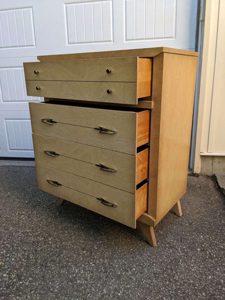 Vintage MCM 4 Drawer Tallboy By Victoriaville image indicator(3)