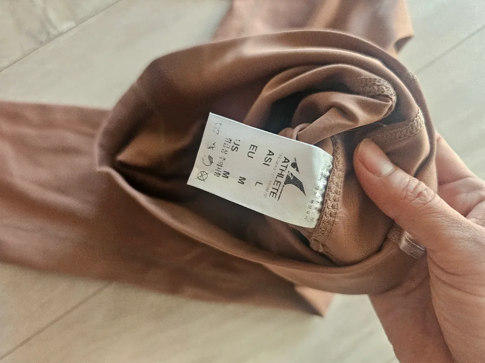 Athlete Standard Issue Leggings - Size S image indicator(3)