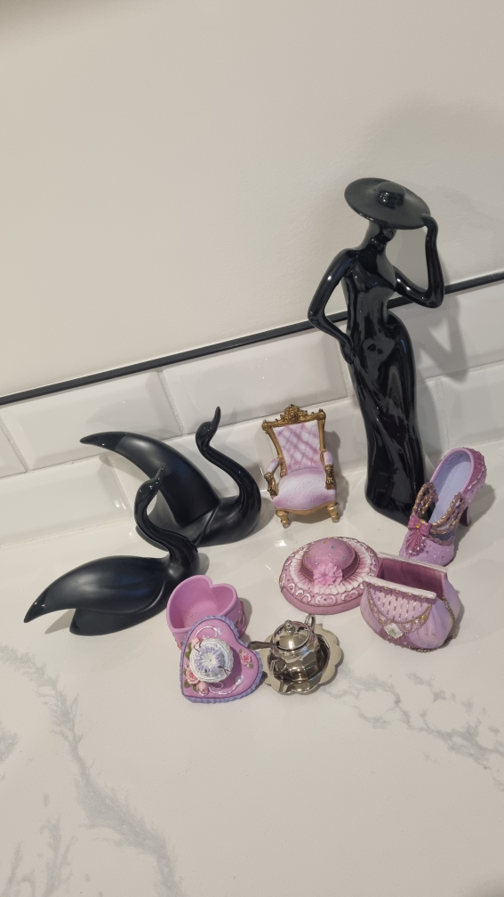 Decorative Collectible Figurines - photo 4