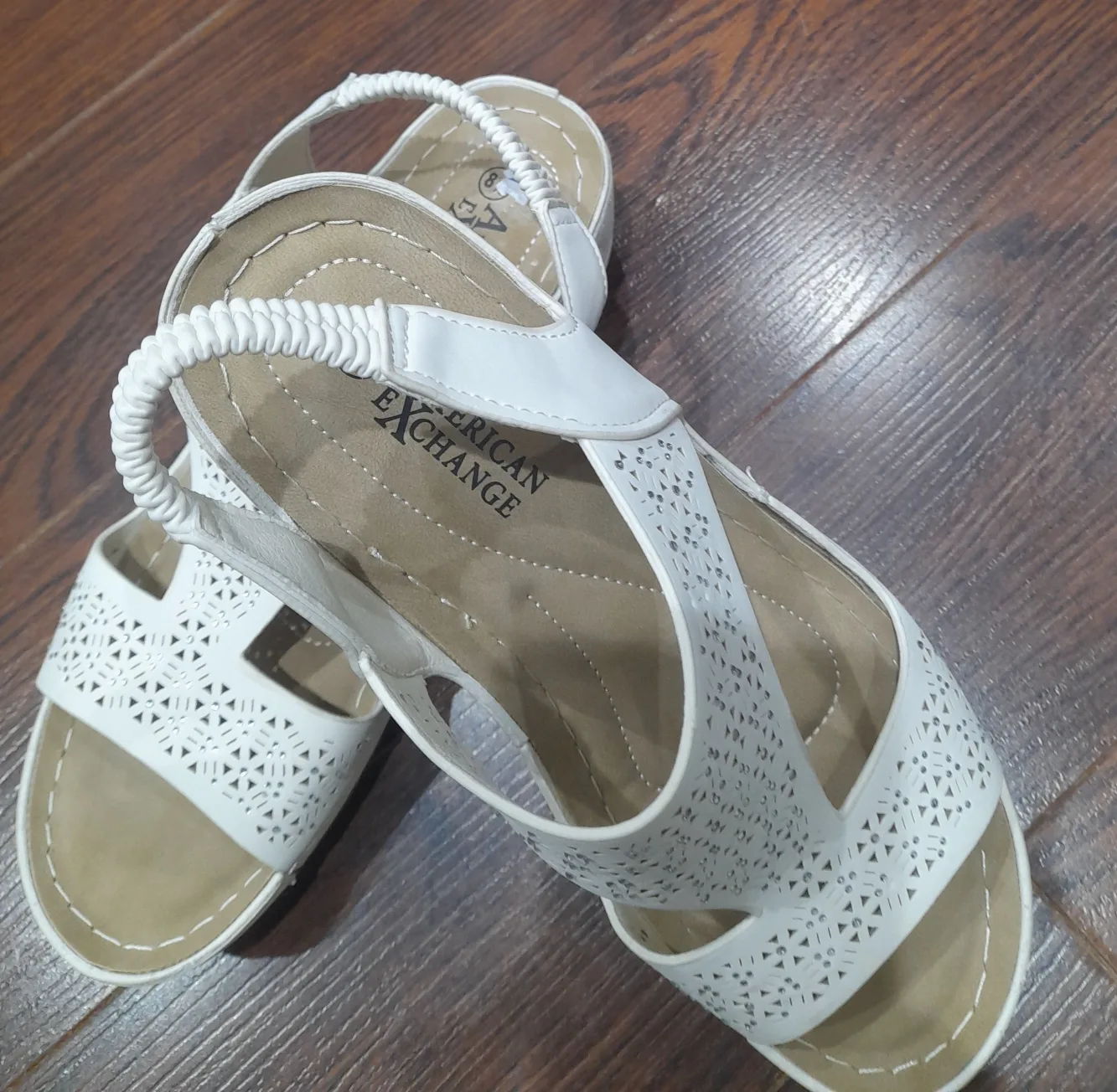 American Exchange White Sandals - Size 8.5 image indicator(2)