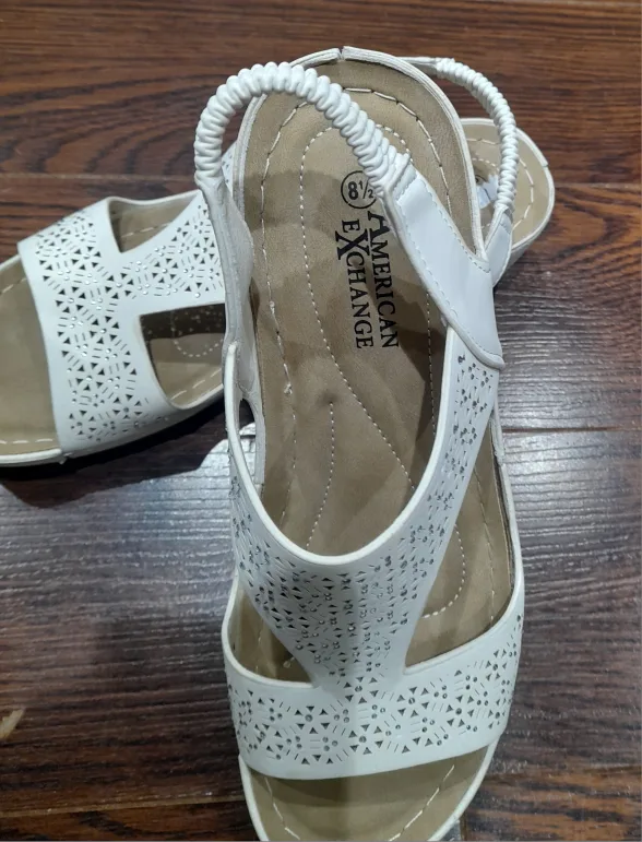 American Exchange White Sandals - Size 8.5 image indicator(3)