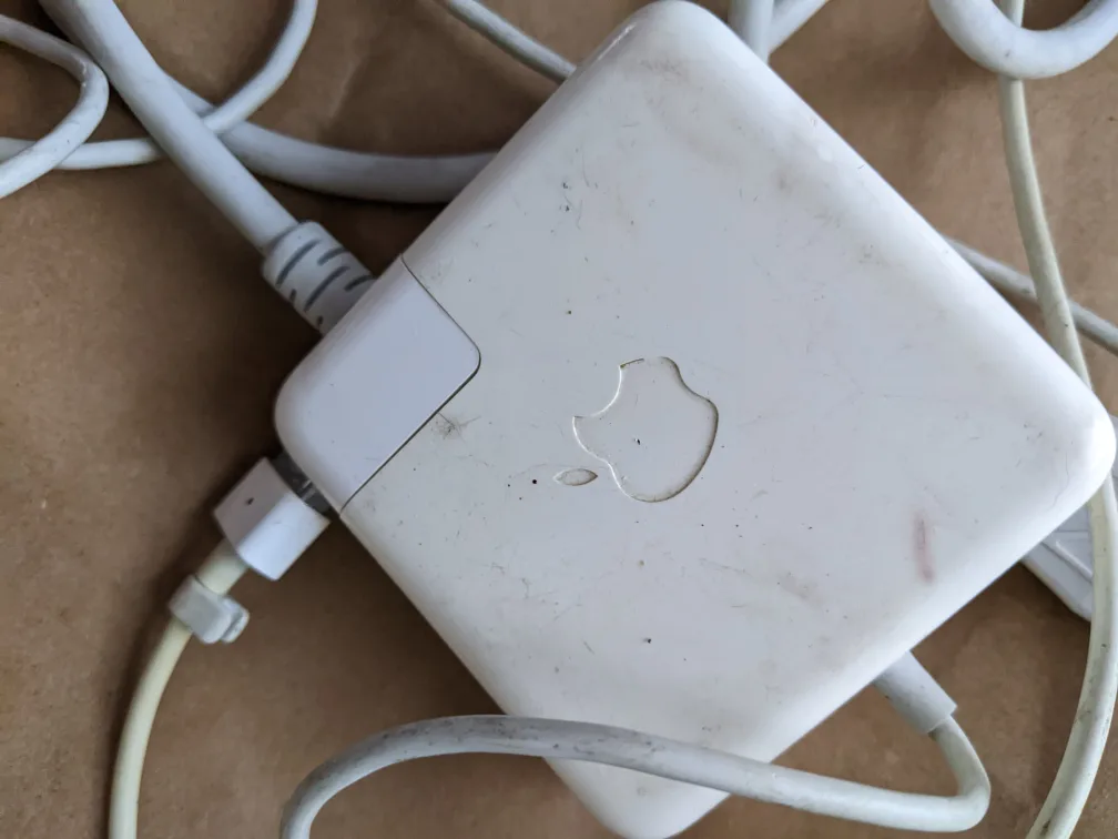 Apple Charger thumbnail
