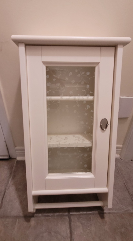 White Wall-Mounted Bathroom Cabinet