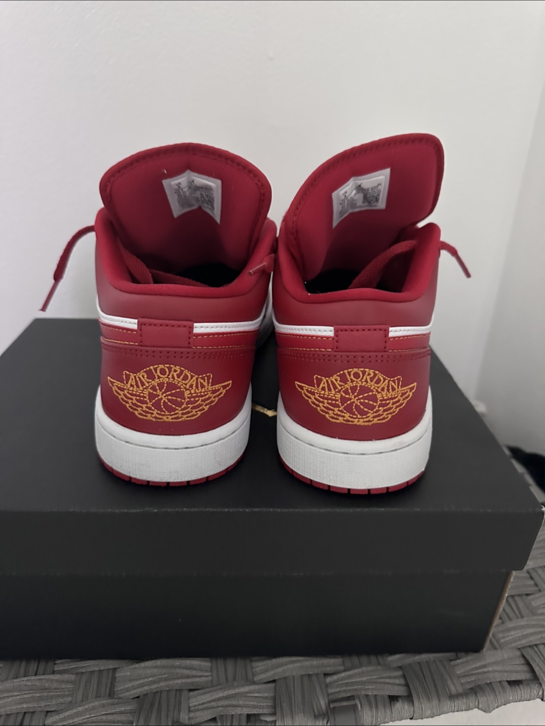 Air Jordan 1 Low Cardinal Red Size 8.5 - photo 2