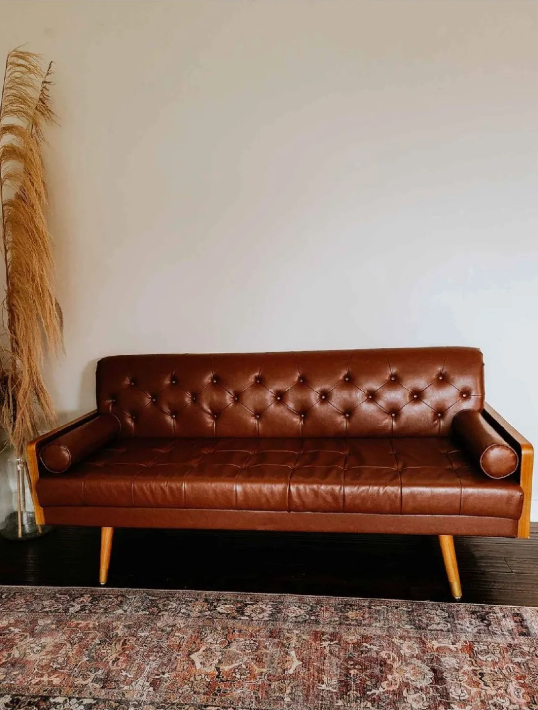 Vintage inspired tuffed couch