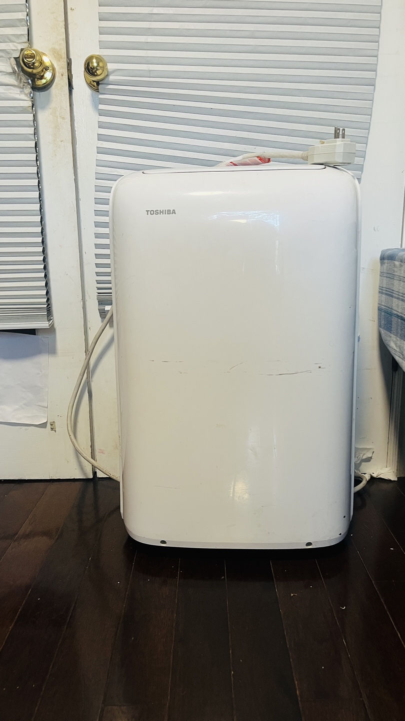 Toshiba Portable Air Conditioner and Dehumidifier