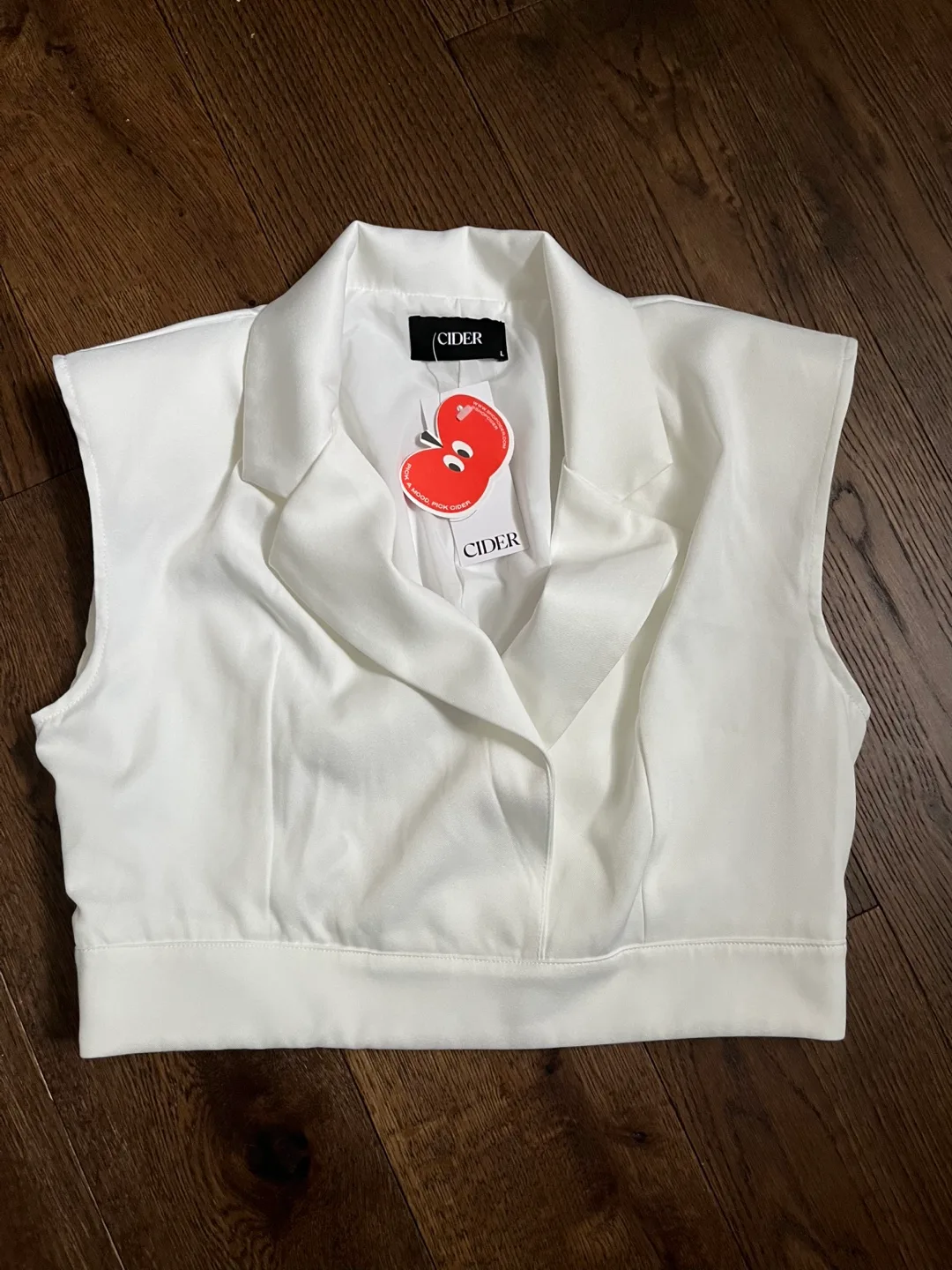 Cider White Crop Top Blazer - Size L - New with Tags! thumbnail